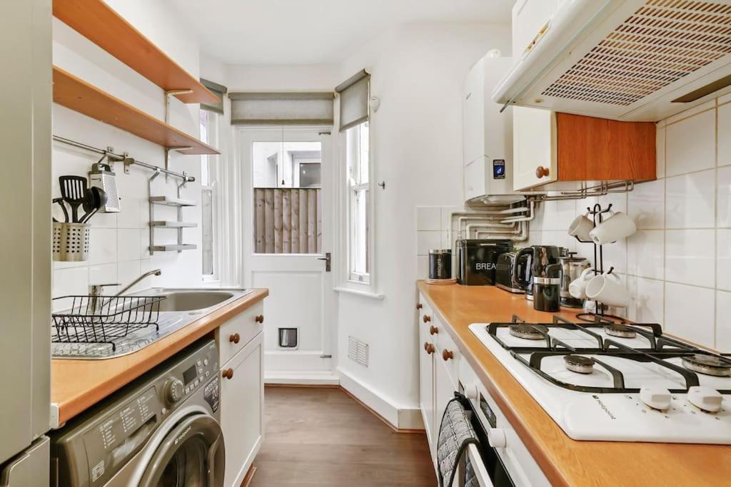 2 Bed Garden Flat Leyton Village Londres Extérieur photo