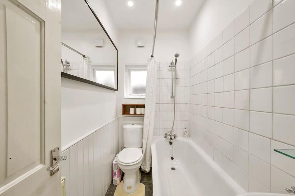 2 Bed Garden Flat Leyton Village Londres Extérieur photo